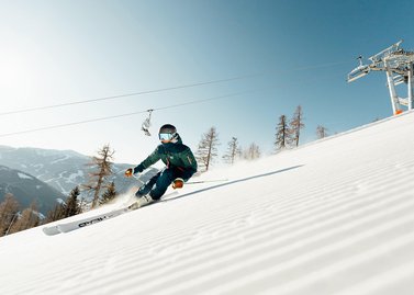 Erste Spur auf der Spitzeck-Abfahrt im Skigebiet Bad Kleinkirchheim