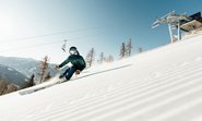 Erste Spur auf der Spitzeck-Abfahrt im Skigebiet Bad Kleinkirchheim